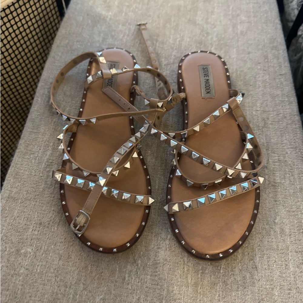 Steve Madden Brown Chic Sandals with Studded Straps
